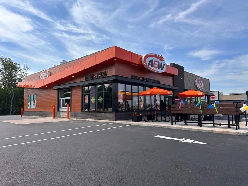 A&W Urbain Jean-Talon - Montréal – projet réalisé par Pilot Construction